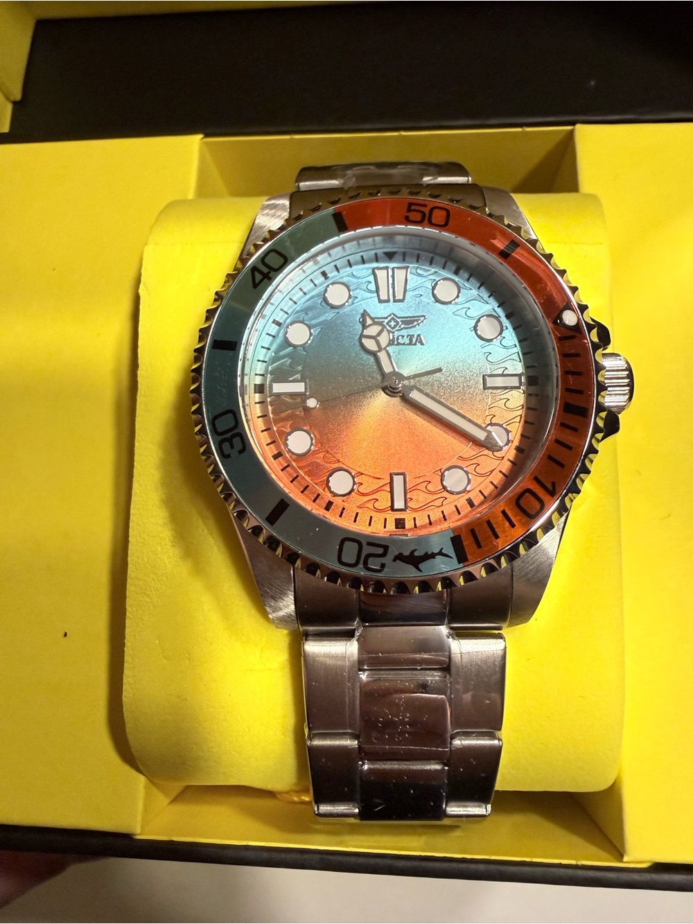 Invicta Pro Diver Kromatyk Men's Watch-43mm,Silver, Gradient(Dolphins Color-way)